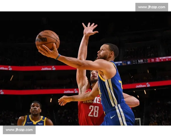 激烈对决解析最新篮球赛事趋势与球队表现分析 激烈对决解析最新篮球赛事趋势与球队表现分析